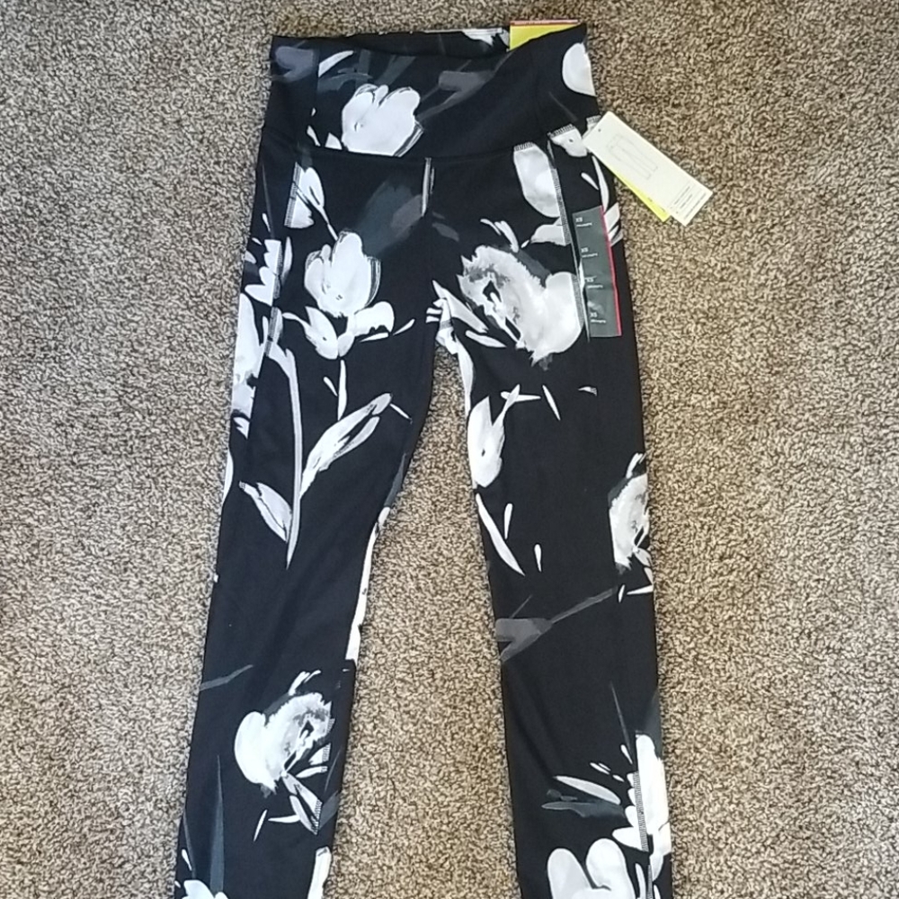 NWT All In Motion Floral Leggings